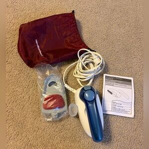Hamilton Beach Blue and White travel iron Garment Steamer